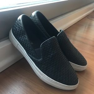 J/Slide Black Sneakers